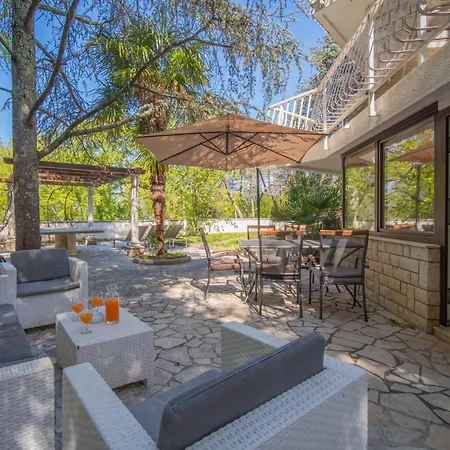 Lina By Interhome Apartman
